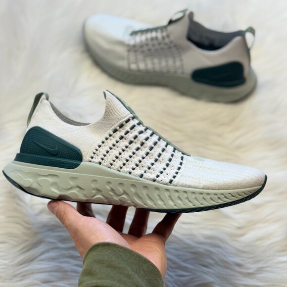 Womens Sz 10 / Mens Sz 8.5 Nike React Phantom Run Flyknit 2 White DO6698-001 NEW